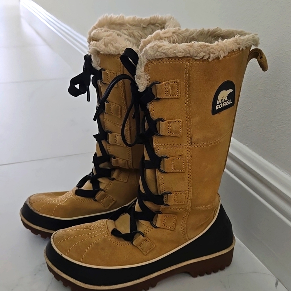 Sorel Fur Lined Snow Boots